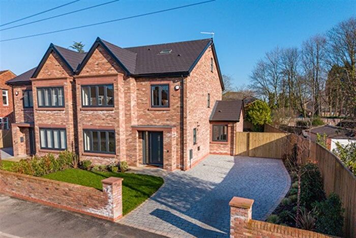 5 Bedroom Semi Detached House To Rent In Brentwood Crescent, Altrincham, WA14