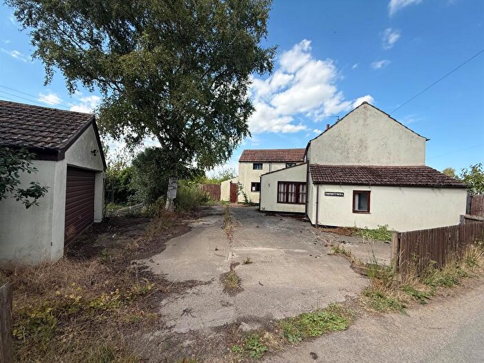 2 Bedroom Cottage For Sale In Herdgate Lane, Pinchbeck, Spalding, PE11
