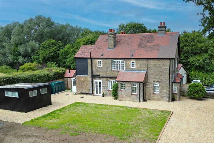 3 Bedroom Semi-Detached House For Sale In King Street, High Ongar, Ongar, CM5