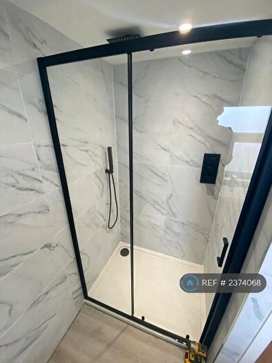 4 Bedroom Flat To Rent In Linden Grove, London, SE26