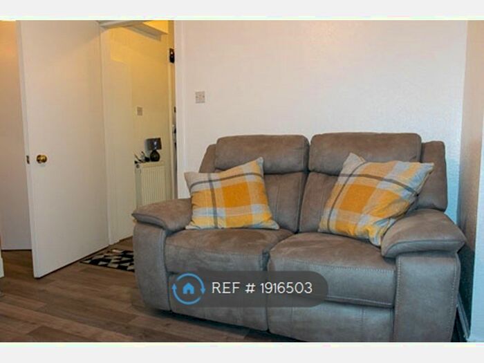 1 Bedroom Flat To Rent In Wardlaw Place, Edinburgh, EH11