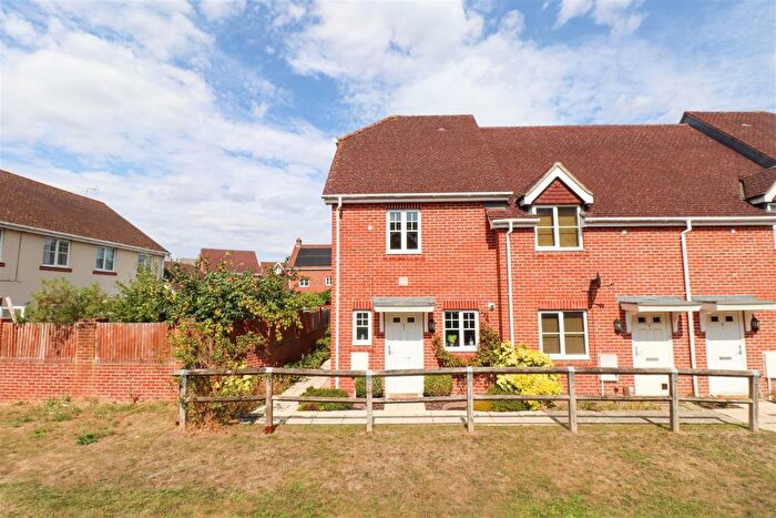 2 Bedroom End Terrace House For Sale In Thegn Walk, Fleet, GU51