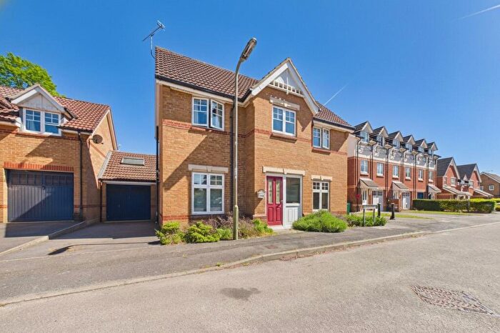 3 Bedroom Detached House To Rent In Egret Gardens, Aldershot, Hampshire, GU11