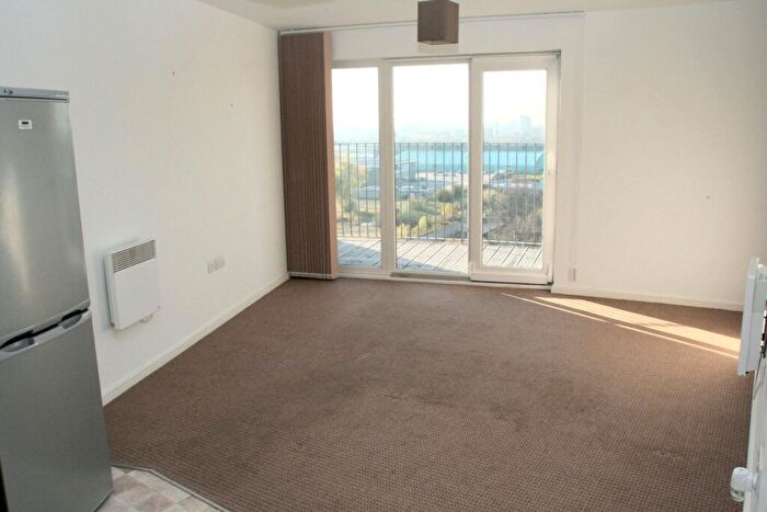 2 Bedroom Apartment To Rent In The Drum Stuart Street, Manchester, M11