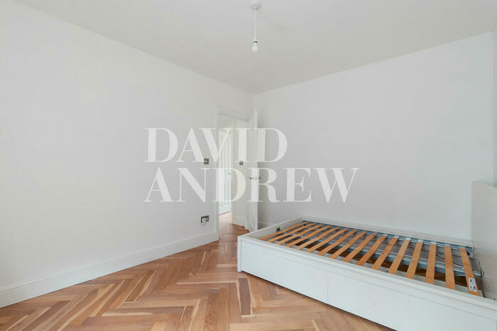 2 Bedroom Apartment To Rent In Hewitt Road, N8