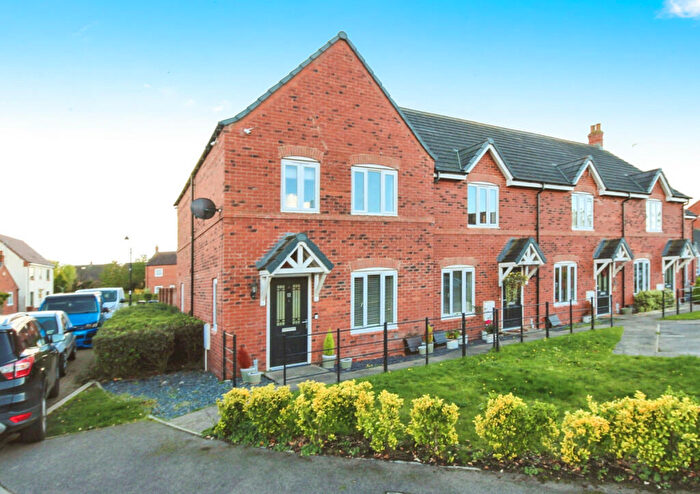 3 Bedroom End Of Terrace House For Sale In Gaskell Way, Barford Warwick, CV35