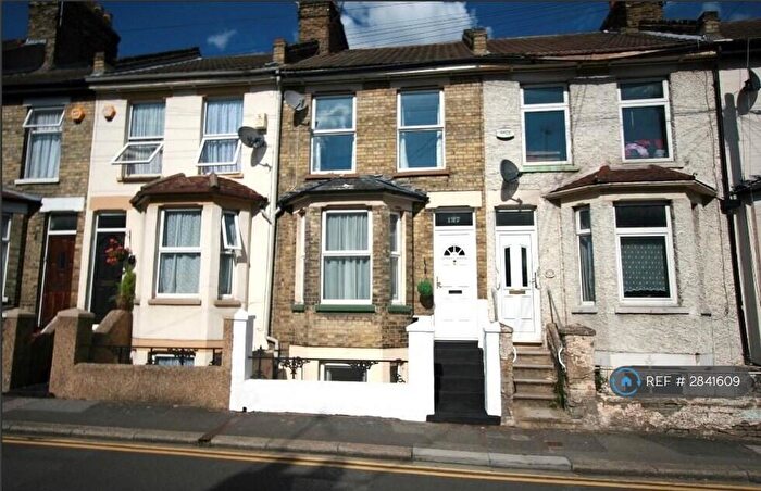 3 Bedroom Terraced House To Rent In Rochester Avenue, Rochester, ME1