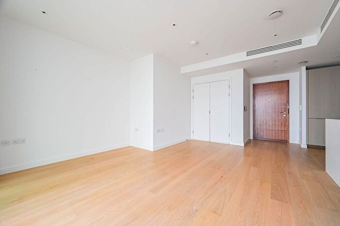 2 Bedroom Flat For Sale In City Road, Old Street, London, EC1V