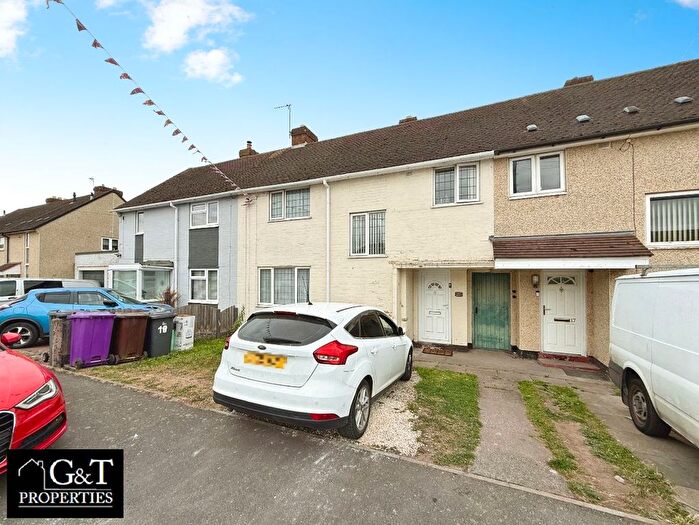 3 Bedroom Terraced House For Sale In Broadmeadow Green, Bilston, WV14