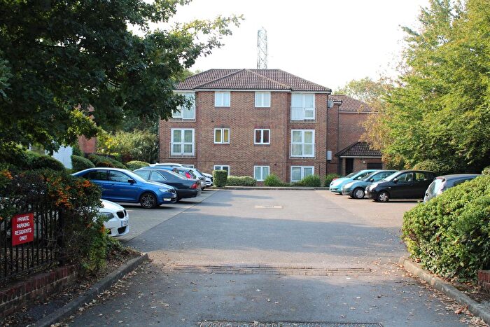 1 Bedroom Flat To Rent In Moselle Court, Southampton, SO15