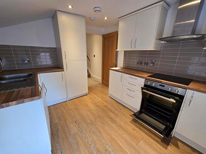 1 Bedroom Flat To Rent In Church Court, Little Church St, CV21