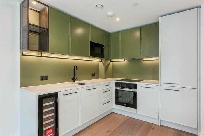 1 Bedroom Flat To Rent In Lockgate Road, London, SW6