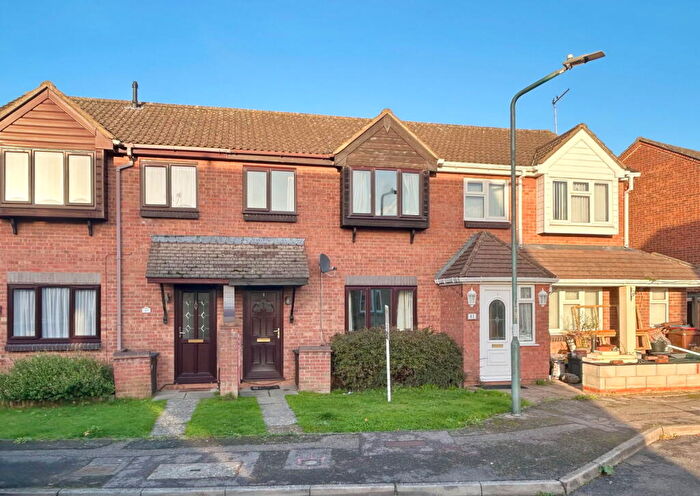 3 Bedroom Terraced House For Sale In Stag Road, Chatham, ME5