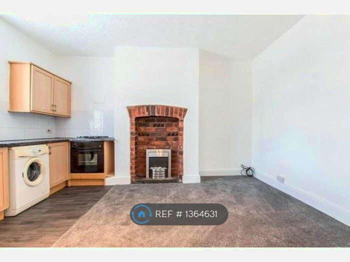 1 Bedroom End Of Terrace House To Rent In Church Street, Morley, Leeds, LS27