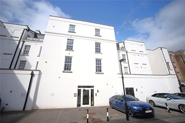 2 Bedroom Apartment To Rent In Prince Regent Mews, Cheltenham, Gloucestershire, GL52