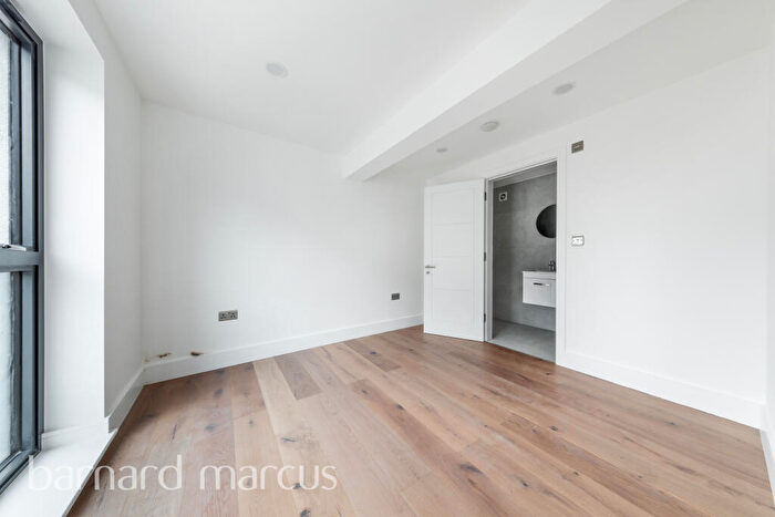 1 Bedroom Apartment To Rent In Clifford Road, London, SE25
