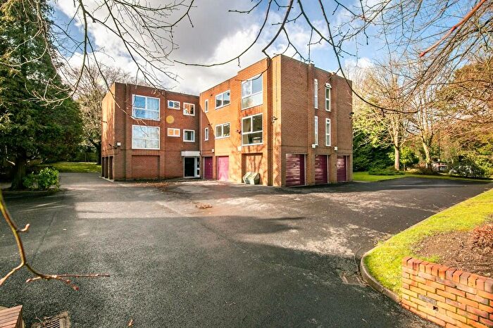 3 Bedroom Flat To Rent In Summerfield Court, Hermitage Road, Edgbaston, B15