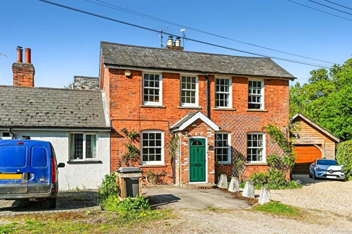 3 Bedroom Terraced House For Sale In Longparish, Andover, SP11