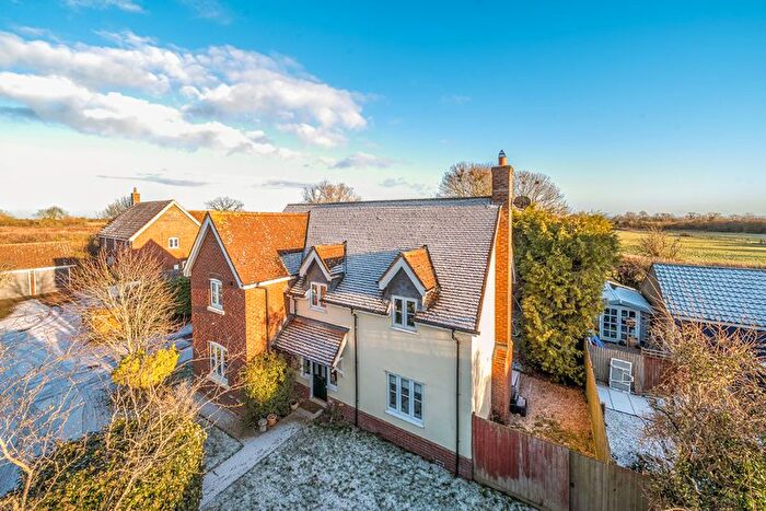 4 Bedroom Detached House For Sale In Damms Pastures, Highfields Caldecote, Cambridge, CB23