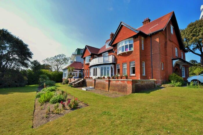 2 Bedroom Flat To Rent In Bournemouth, BH1