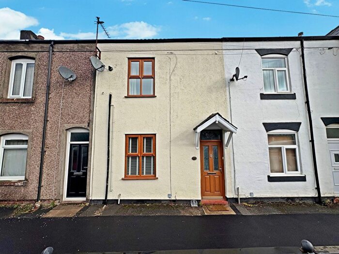 3 Bedroom Terraced House For Sale In Chorley Road, Westhoughton, BL5