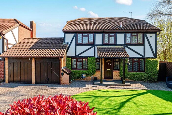 4 Bedroom Detached House For Sale In Phoenix Close, West Wickham, Kent, BR4