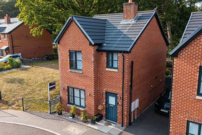 3 Bedroom Detached House For Sale In Red Campion Close, Runcorn, WA7