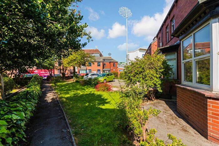 7 Bedroom House To Rent In St. Michaels Lane, Leeds, LS4