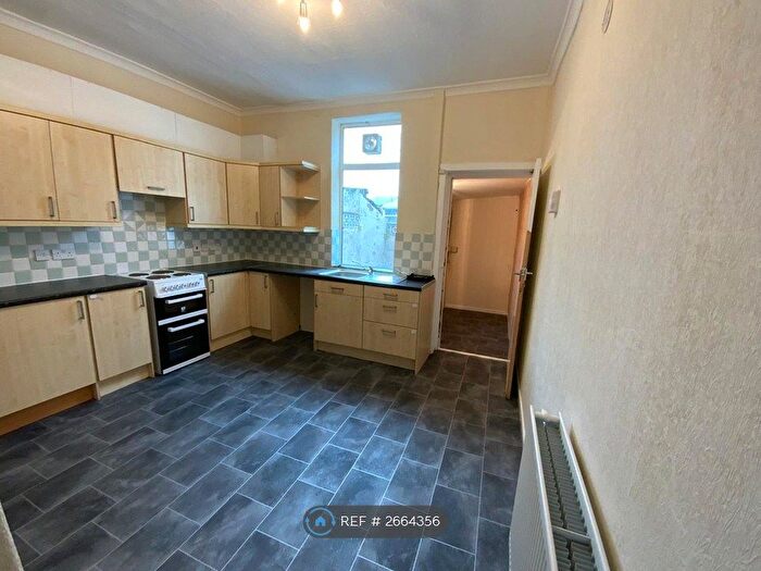 2 Bedroom Terraced House To Rent In Dowson Road, Hyde, SK14