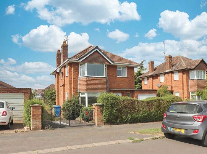 3 Bedroom Detached House To Rent In Barton Road, Barton Seagrave, NN15