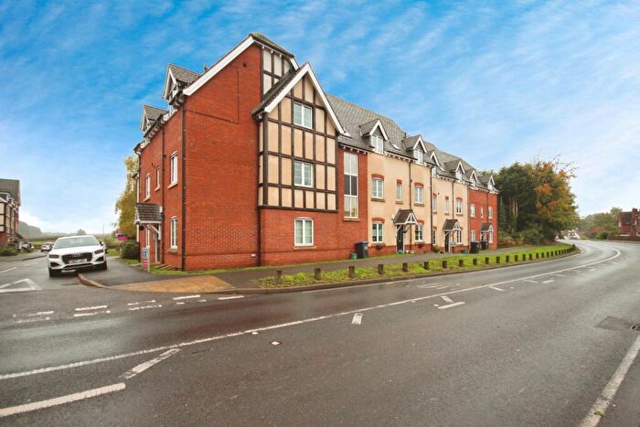 2 Bedroom Apartment For Sale In Laneham Place, Kenilworth, CV8