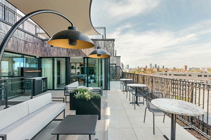 1 Bedroom Flat To Rent In Three Colts Lane, London, E2