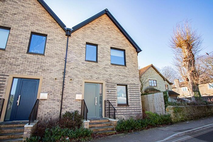3 Bedroom Semi Detached House To Rent In Caxton Road, Frome, BA11