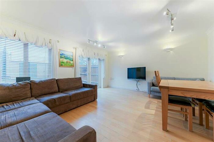 4 Bedroom Terraced House To Rent In Vanneck Square, Putney, SW15