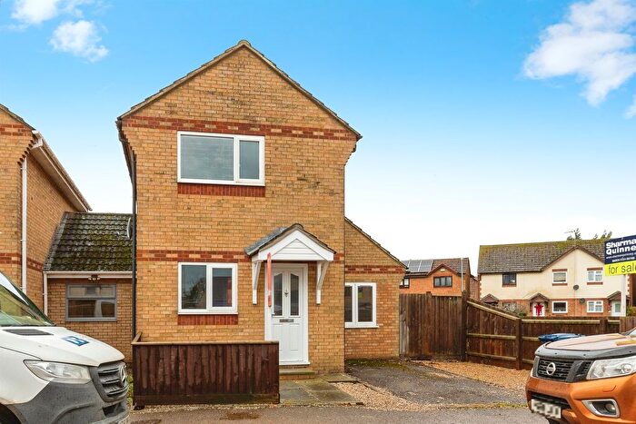 2 Bedroom Link Detached House For Sale In Edwards Way, Manea, March, PE15
