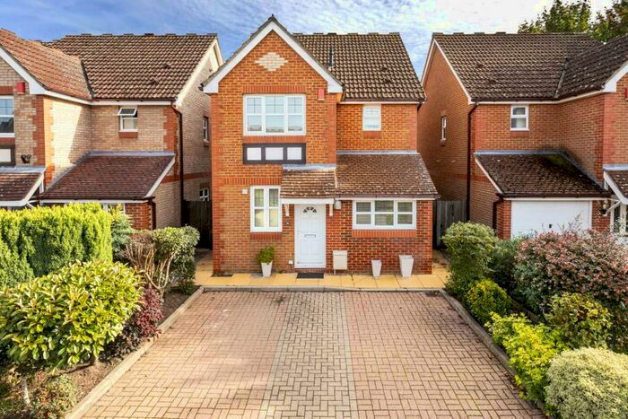 3 Bedroom Detached House To Rent In Virginia Water, GU25