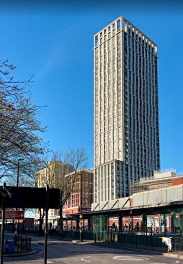 2 Bedroom Flat To Rent In Canning Town, London, E16