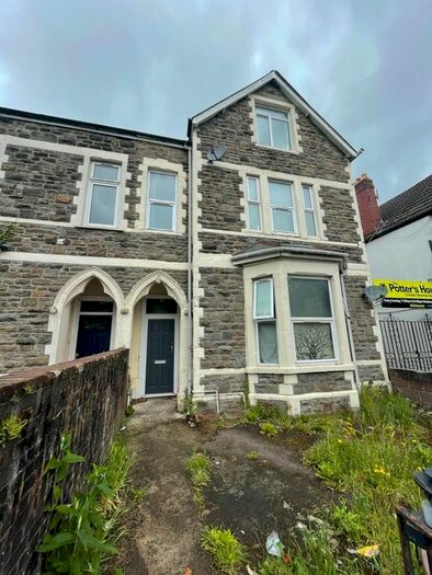 3 Bedroom Flat To Rent In Stacey Road, Roath, Cardiff, CF24