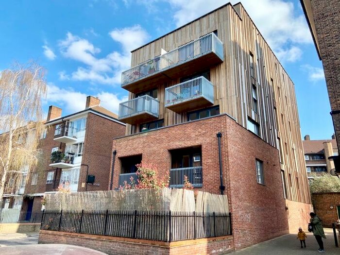 2 Bedroom Flat To Rent In Bowling Green Street, Kennington, SE11