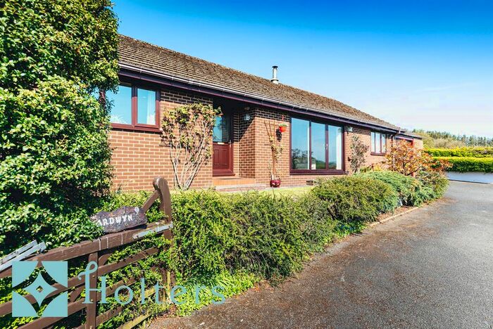 3 Bedroom Detached Bungalow For Sale In St. Harmon, Rhayader, LD6