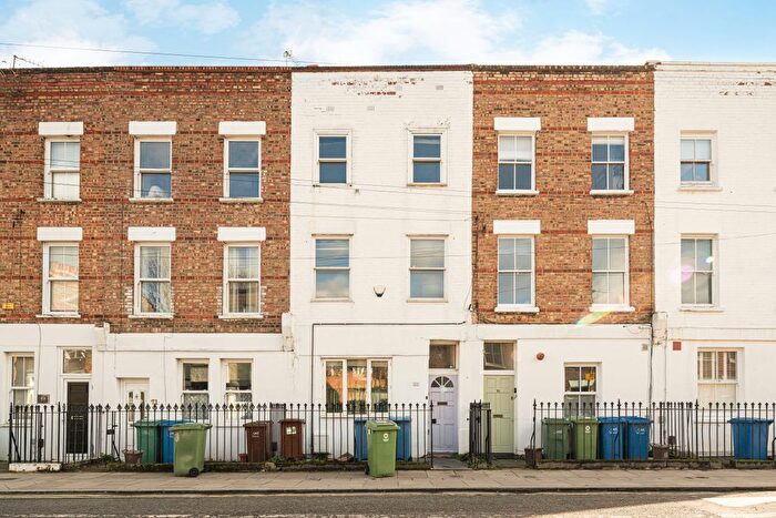 3 Bedroom Terraced House For Sale In Bellenden Road, London, SE15