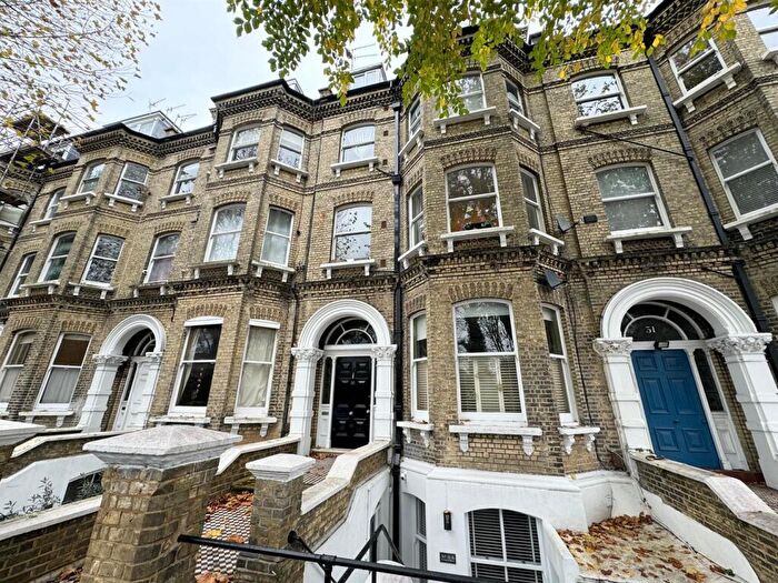 3 Bedroom Flat To Rent In Cromwell Road, Hove, BN3