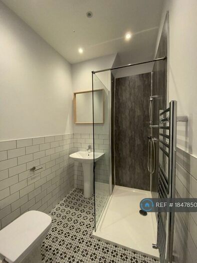 7 Bedroom Terraced House To Rent In Borrowdale Road, Liverpool, L15