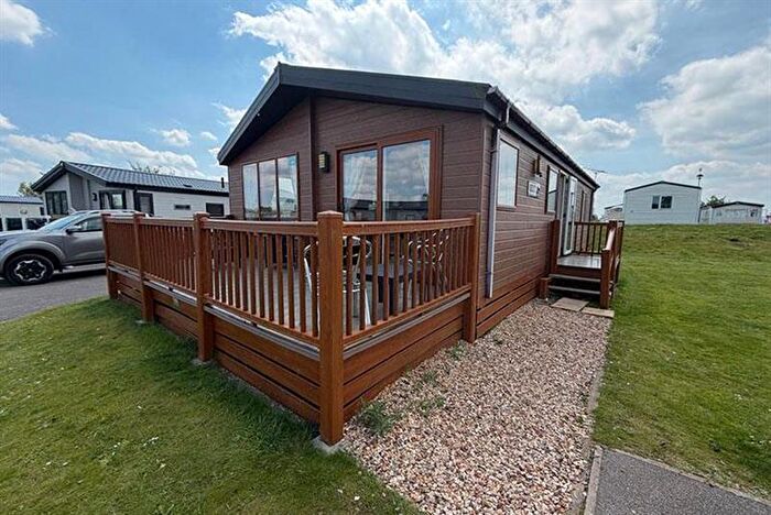 3 Bedroom Park Home For Sale In Tattershall Lakes Country Park – Lincolnshire, LN4