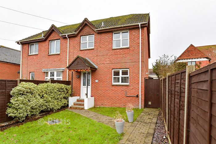 3 Bedroom Semi Detached House For Sale In The Avenue, Totland Bay, Isle Of Wight, PO39