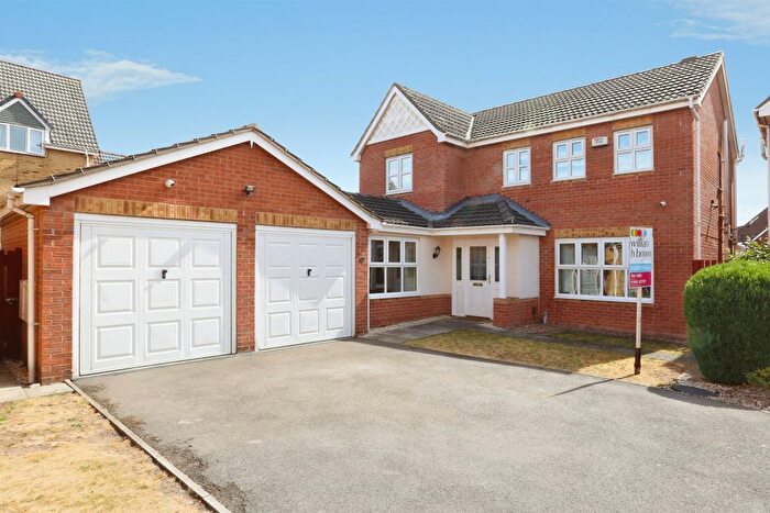 4 Bedroom Detached House For Sale In Haller Close, Armthorpe, Doncaster, DN3