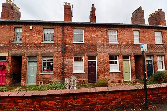 2 Bedroom Terraced House For Sale In Mill Road, Lincoln, LN1
