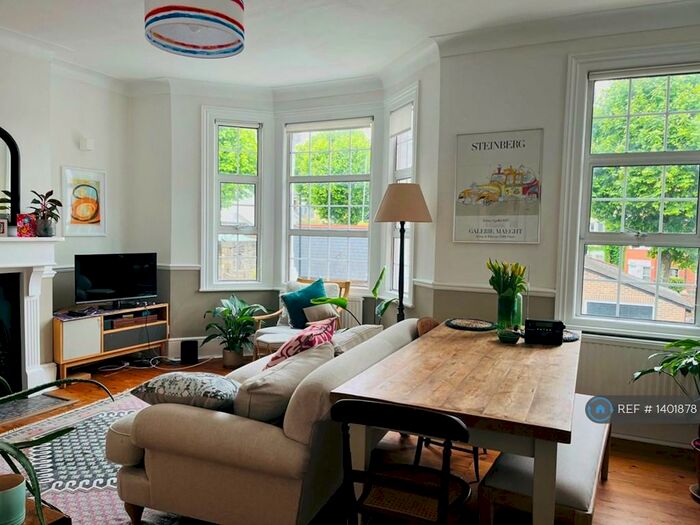 2 Bedroom Flat To Rent In Athenlay Road, London, SE15