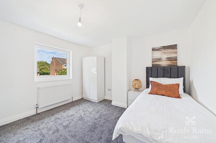 1 Bedroom Property To Rent In Underley Street, Burnley, Lancashire, BB10