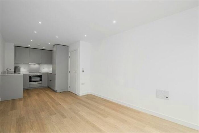 1 Bedroom Apartment To Rent In Pinnacle Apartments, Saffron Central Square, Croydon, CR0